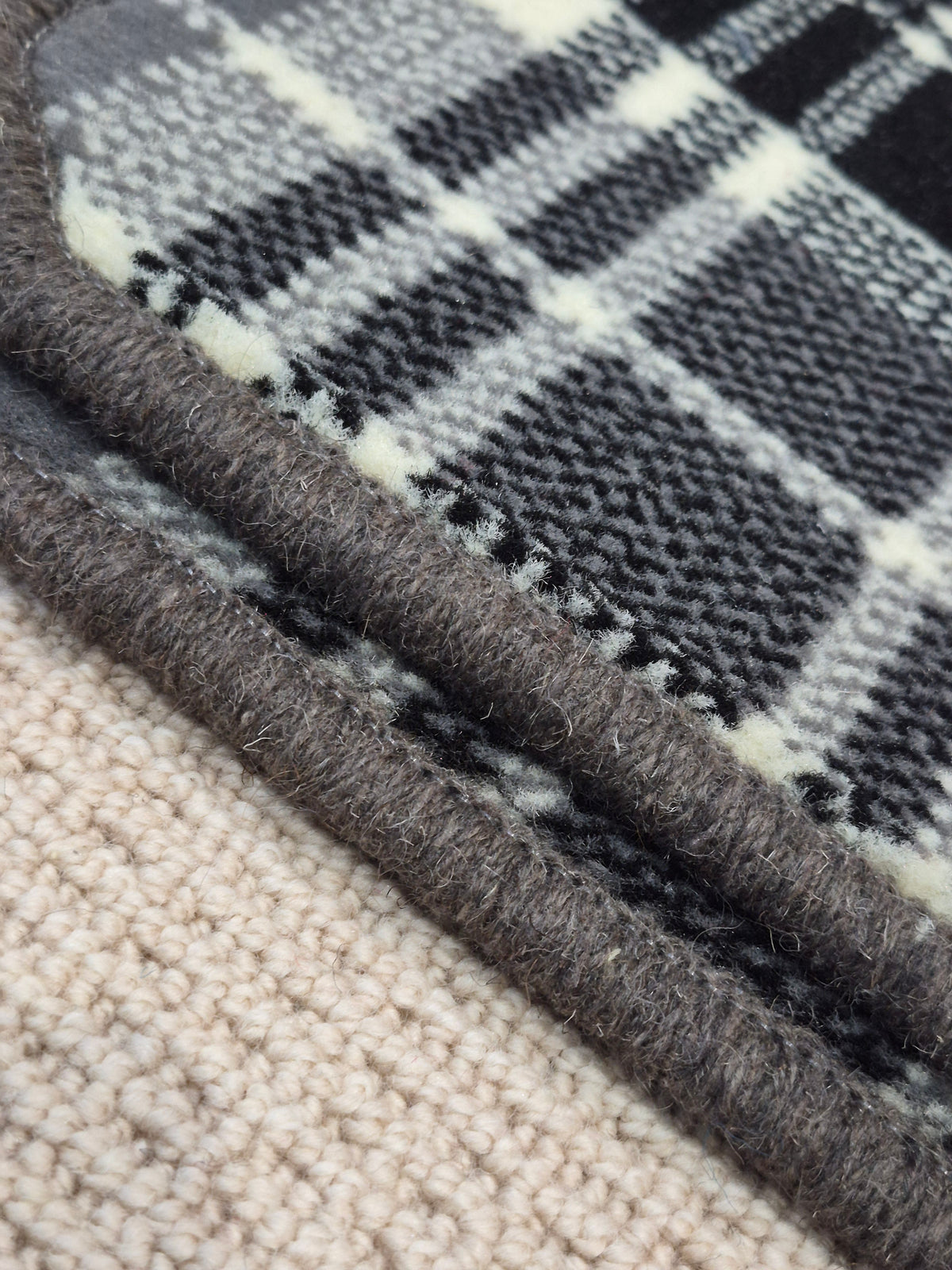 Black & Grey/Beige Tartan Universal Car Mats