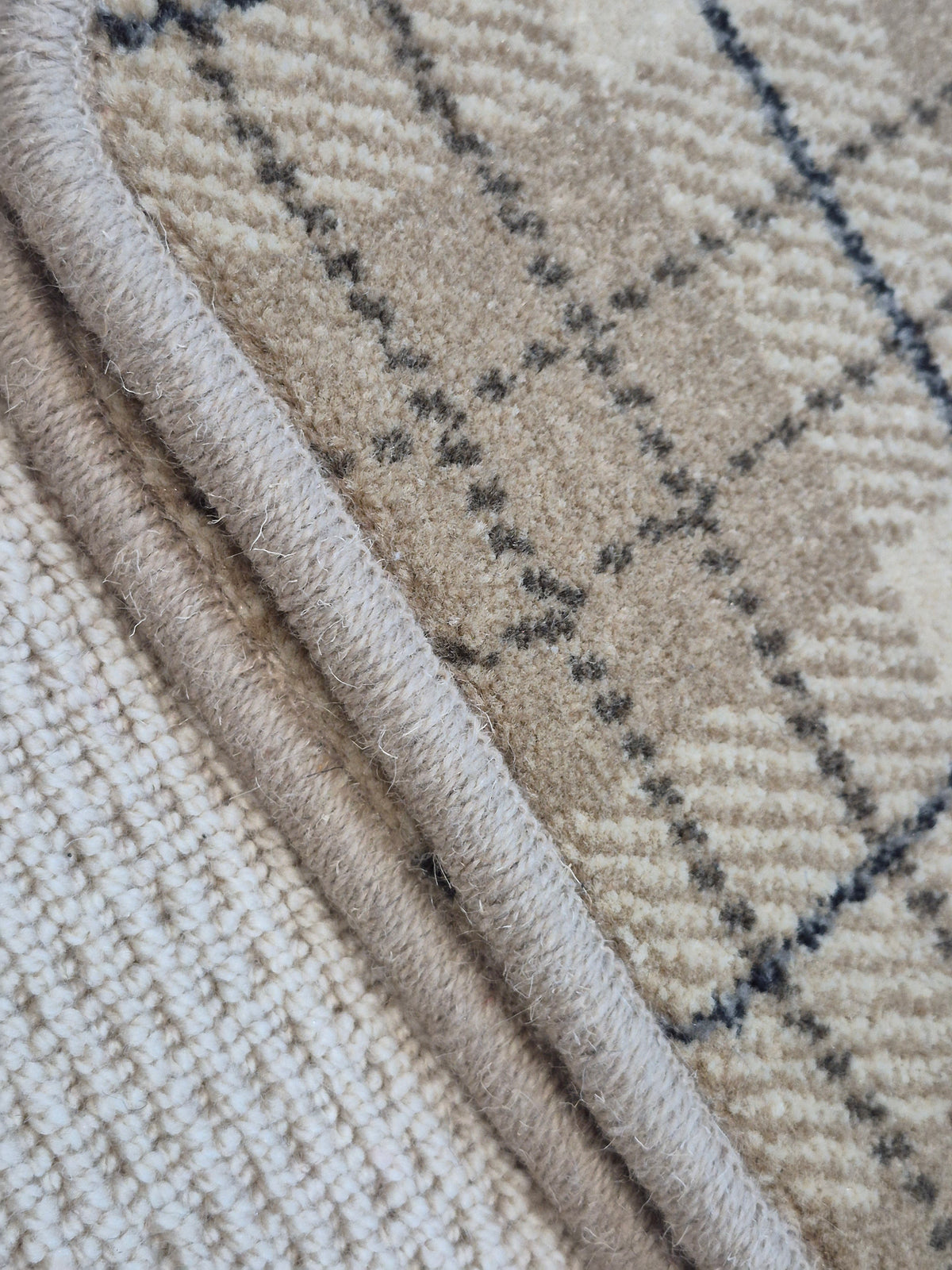 Beige Tartan Car Mars Set