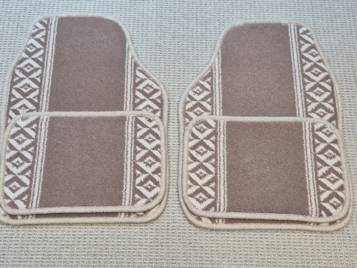 Pattern Design Universal Car Mats Set